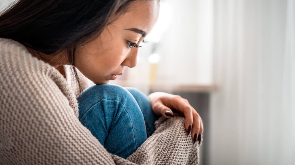 Warning Early Signs of Mental Health Issues and What to Do